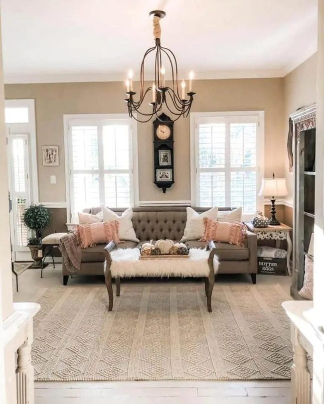 Beige Black Contrast Sophistication