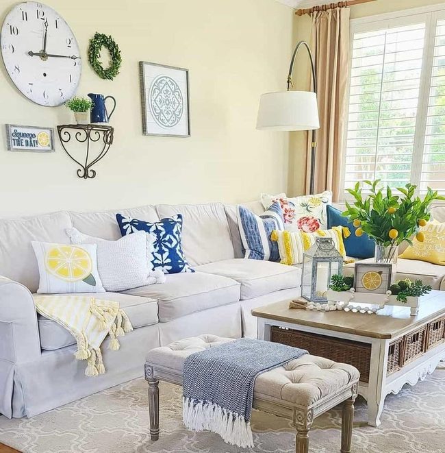Yellow And Blue Living Room Centerpiece