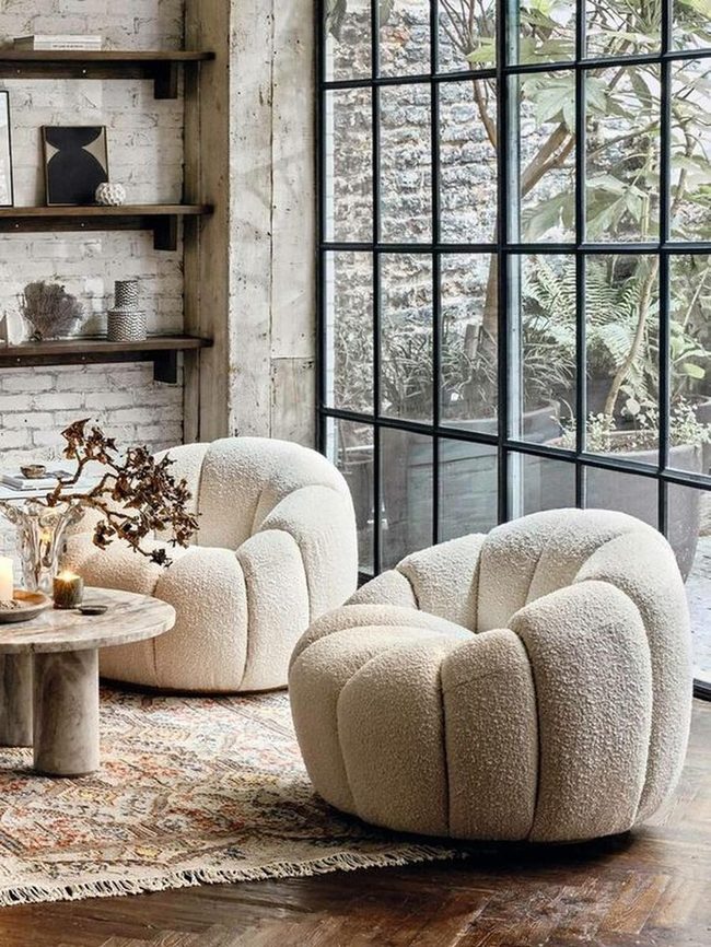 Black Frames, Stone Walls, Round Comfort