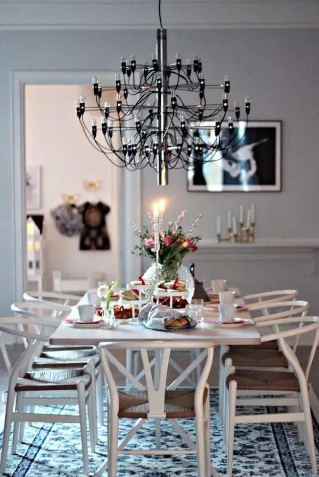 Black Chandeliers, Neutral Walls, Colorful Blooms