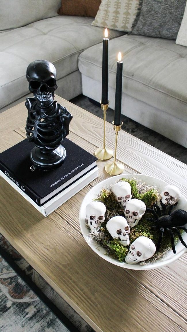 Black Candles Gold Holders Statement