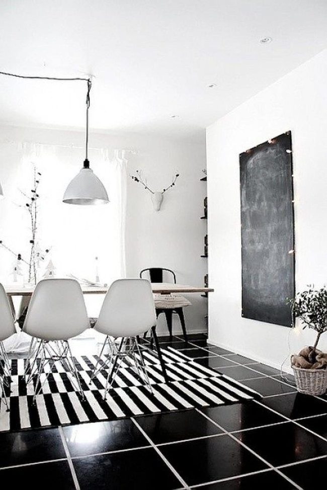 Black Checkered Floors, Modern Dining