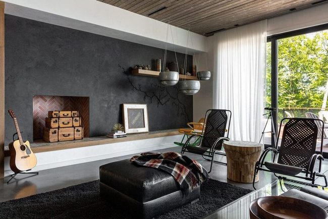 Black Walls, Raw Materials Shine
