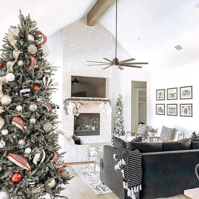Black White Red Gold Christmas