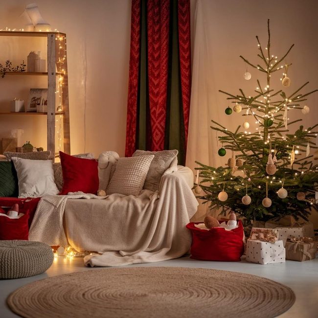 Red and Green Layered Sitting Room