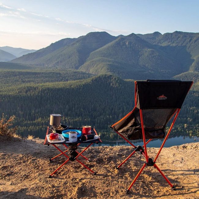 Mountain Views Modern Seating