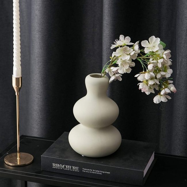 Sculptural Vases, Neutral Elegance