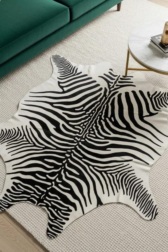 Faux Zebra Stripe Layered Floor