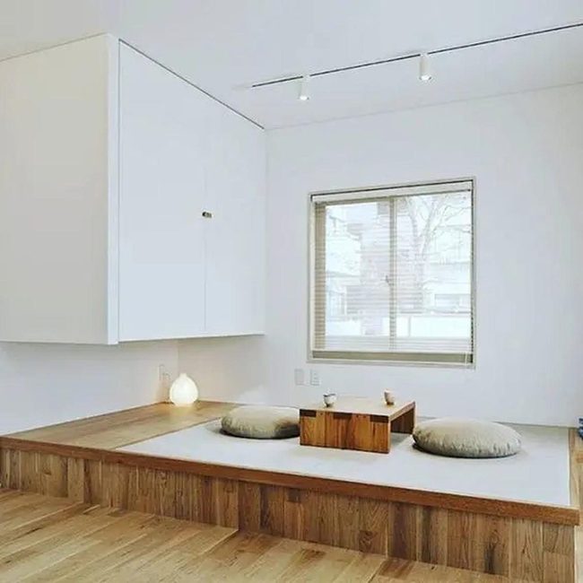 Minimal White Platform Retreat