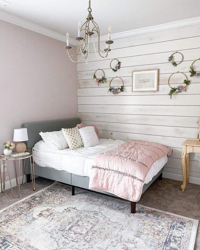 Vintage Chandelier Meets Modern Florals