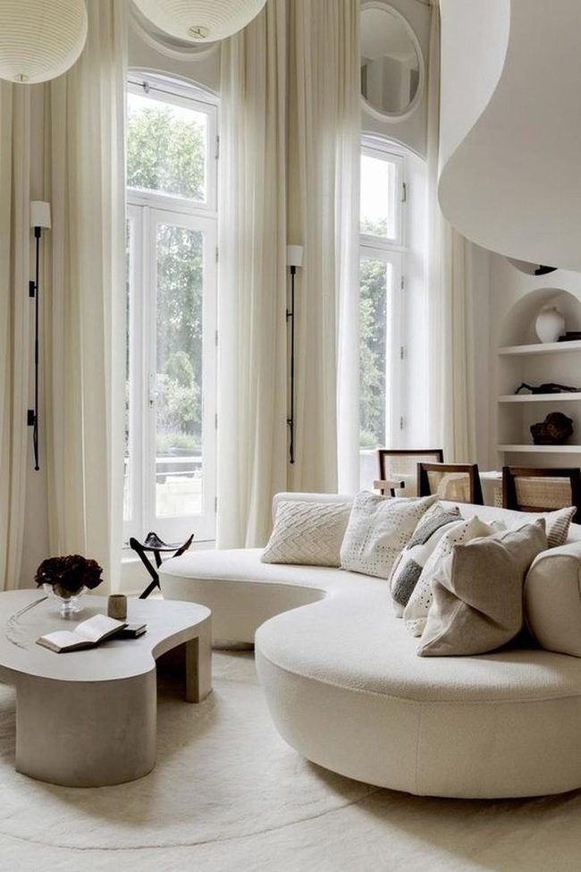 Cream Walls Soft Round Seating