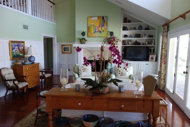 Seafoam Walls Meet Global Nautical Finds