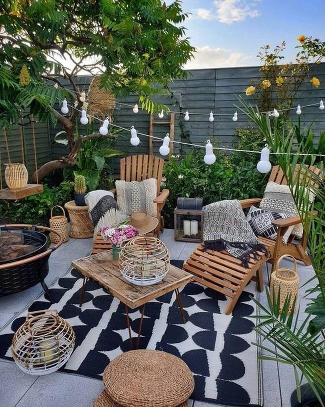 Deep Wood Outdoor Seating Retreat