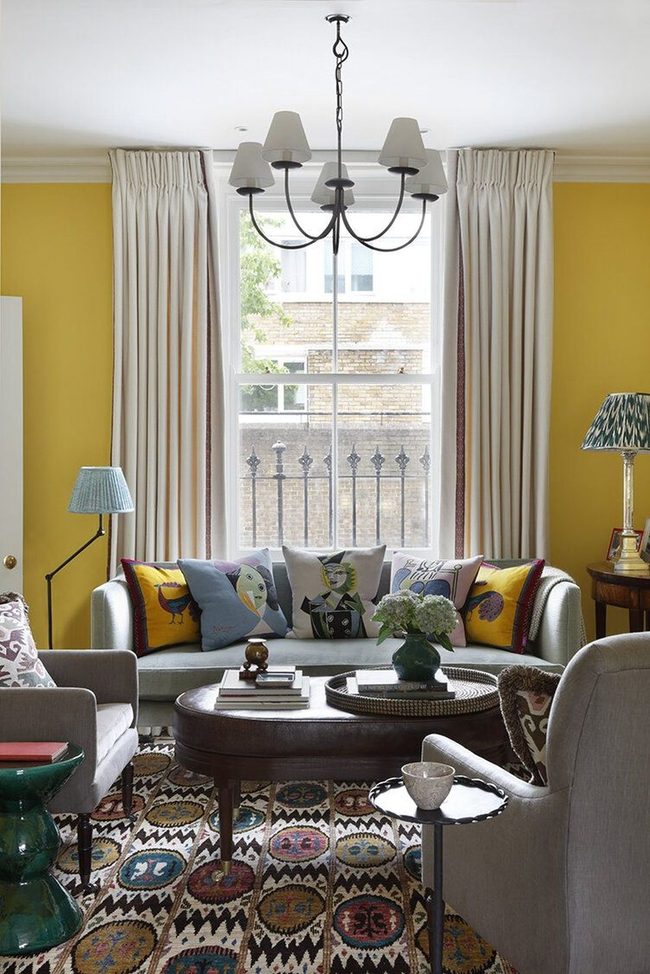 Floor-To-Ceiling Curtains Expand Space
