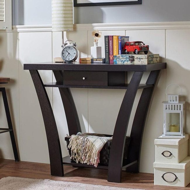 Colorful Trinkets Transform Dark Entryways