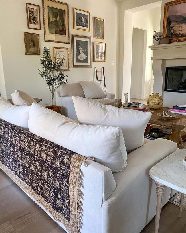 Cream Walls With Layered Textures