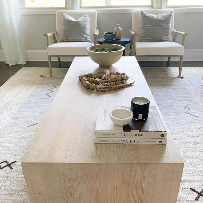 Black Round Table Centerpiece