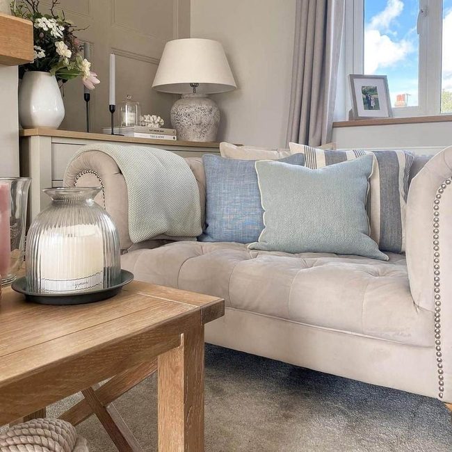 Beige Chesterfield Blue Accents Living