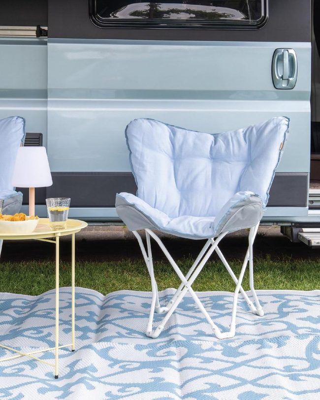 Bright Outdoor Chair, Pure Function