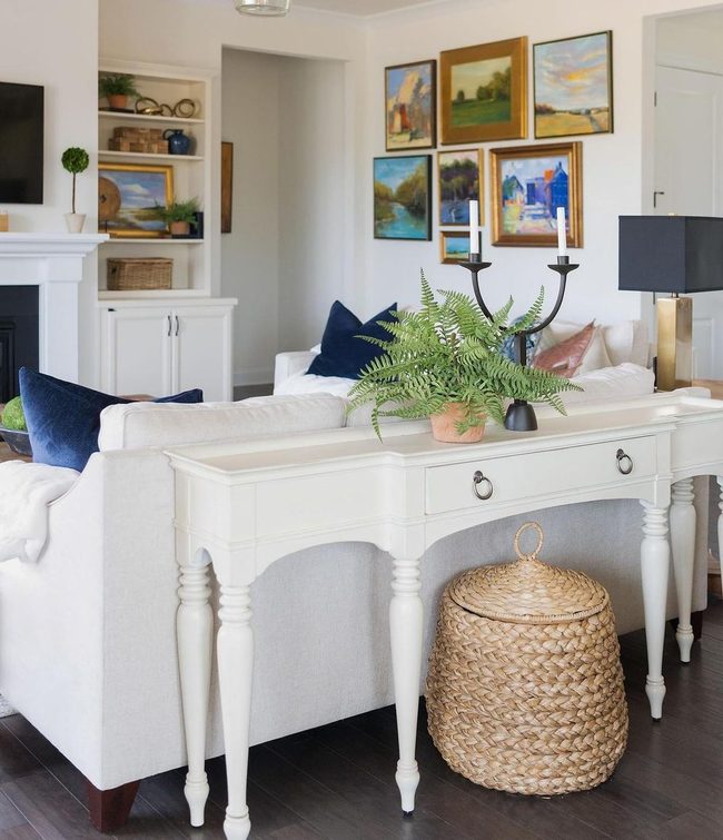 Cascading Greenery Meets Refined Comfort