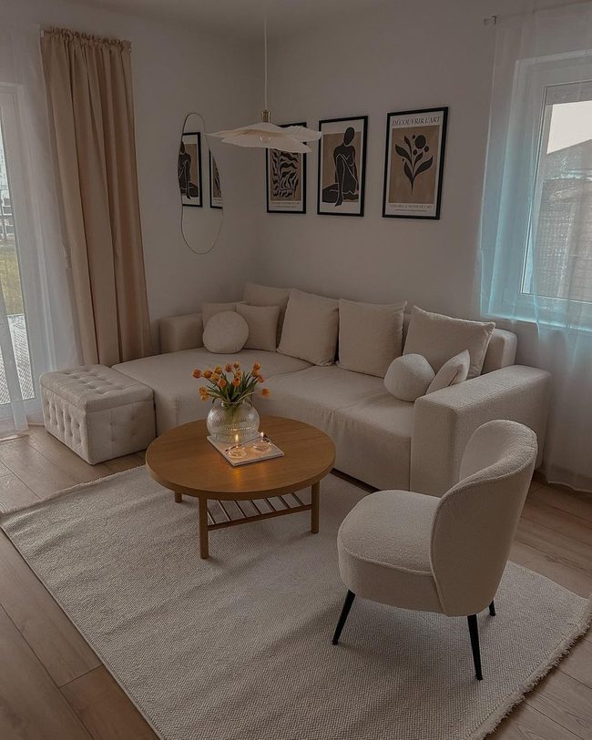 Tactile Contrasts Define Modern Living