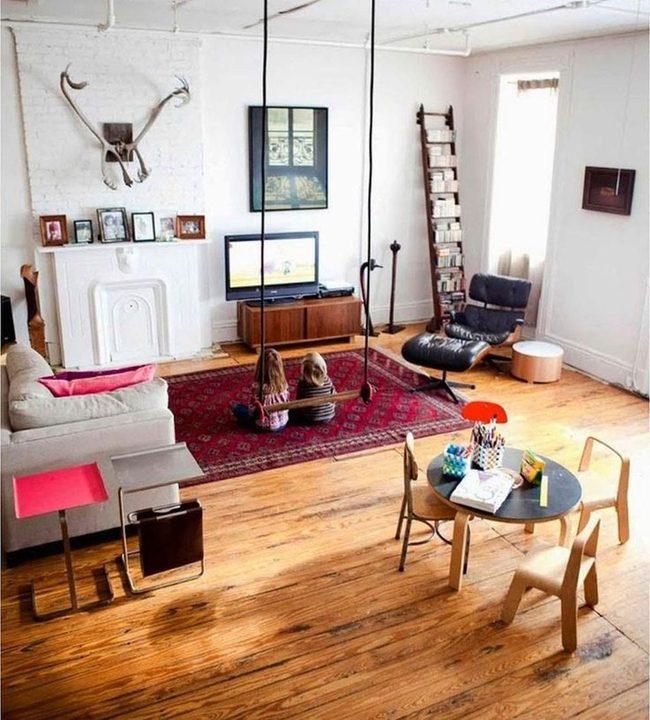 Sunlit Room, Red Accents, Swing Play