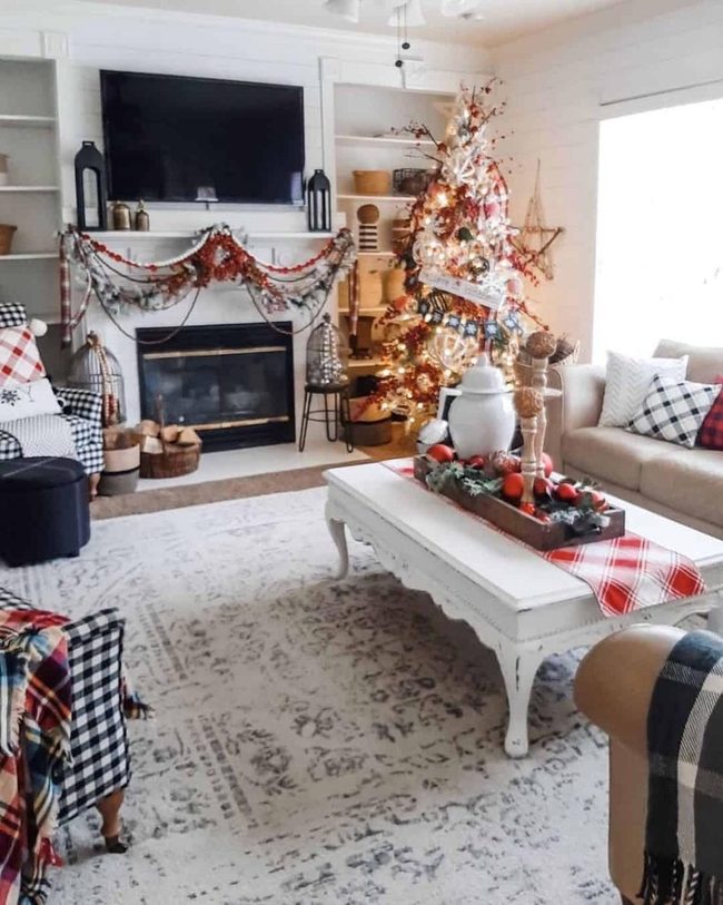 White Table, Glowing Garlands, Gathered Warmth