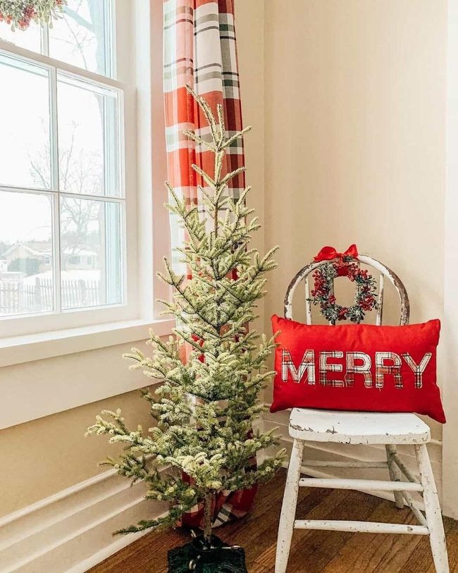 Red And Green Plaid Festive Curtains
