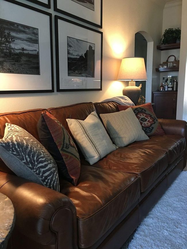 Rich Leather Sofa Gathering Space