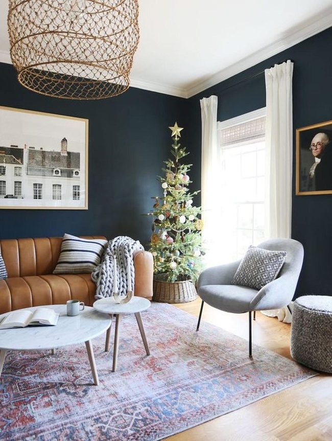 Blue Walls, Caramel Leather, Marble Tables