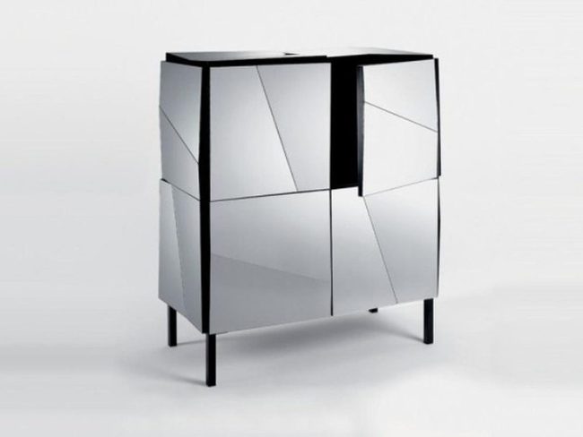 Mirrored Black Cabinet Brightens Any Room