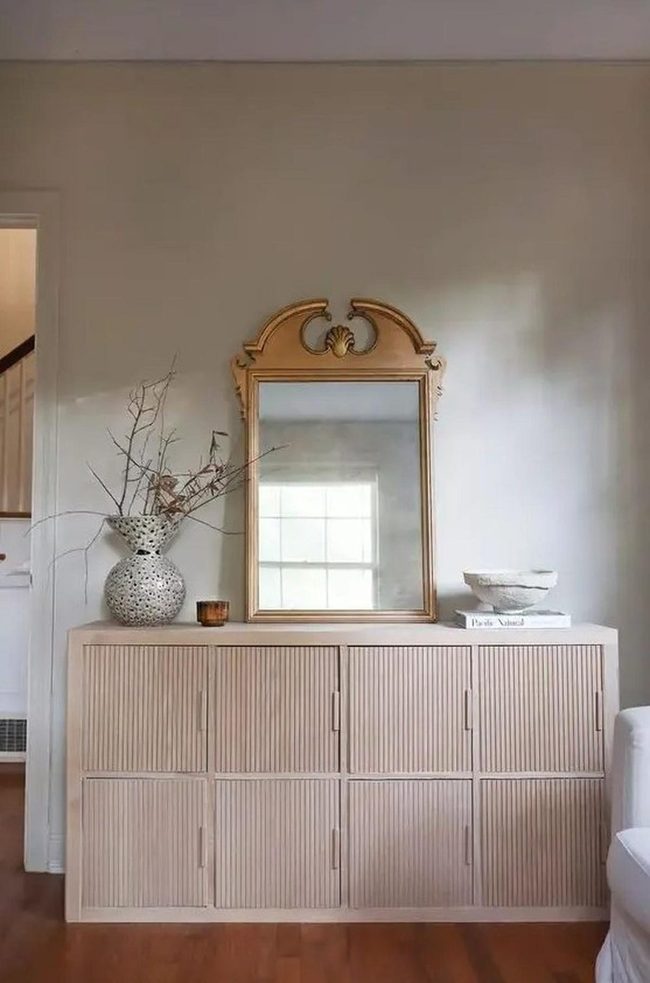 Golden Frame Entrance Statement