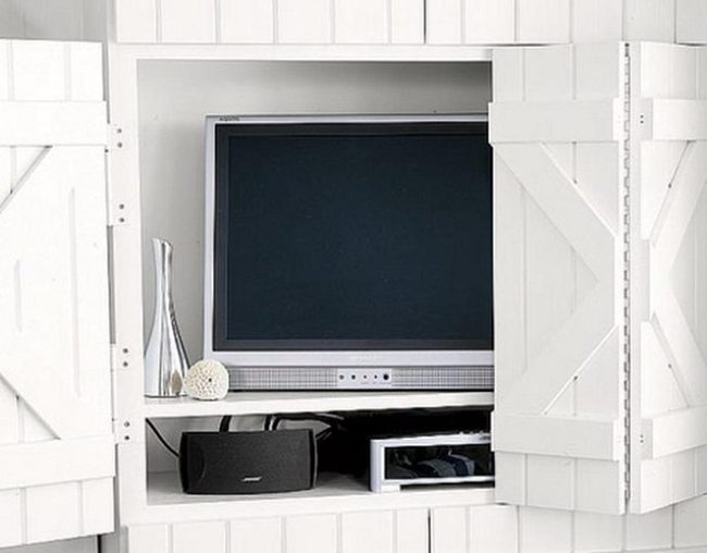 White Farmhouse Tv Wall