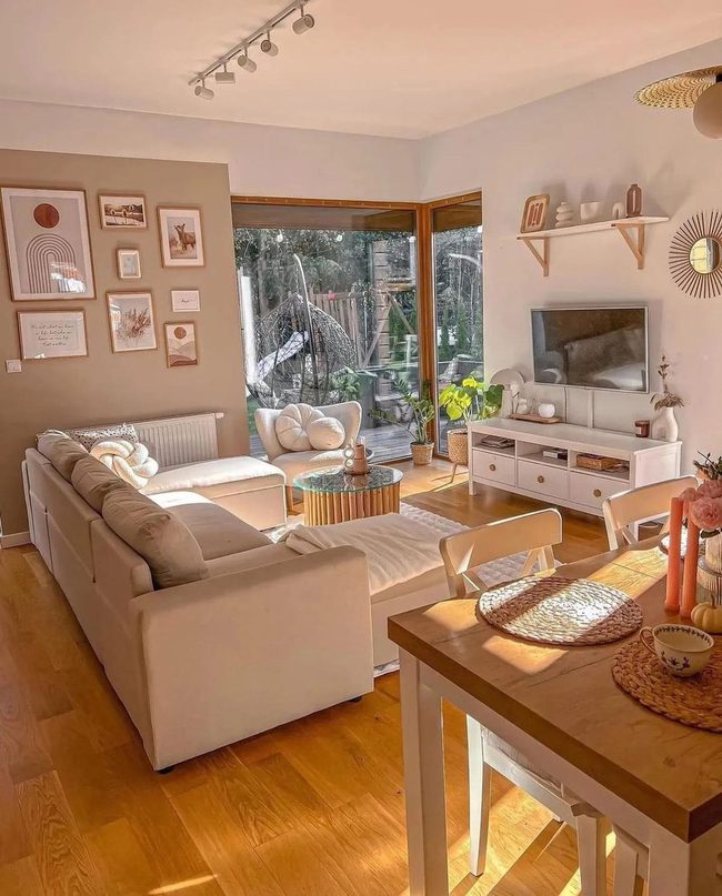 White Furniture Meets Wooden Warmth