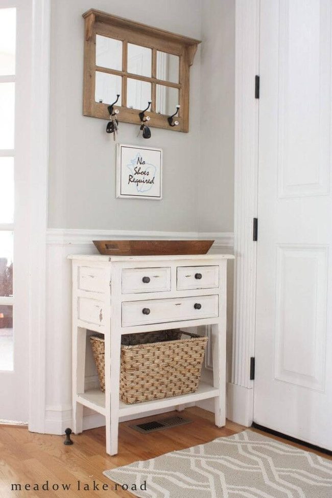 Weathered White Wood Entry Statement