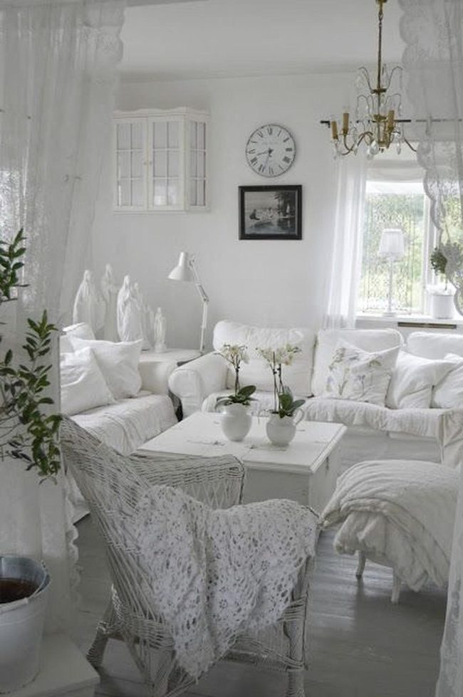 White And Wicker Living Simplicity