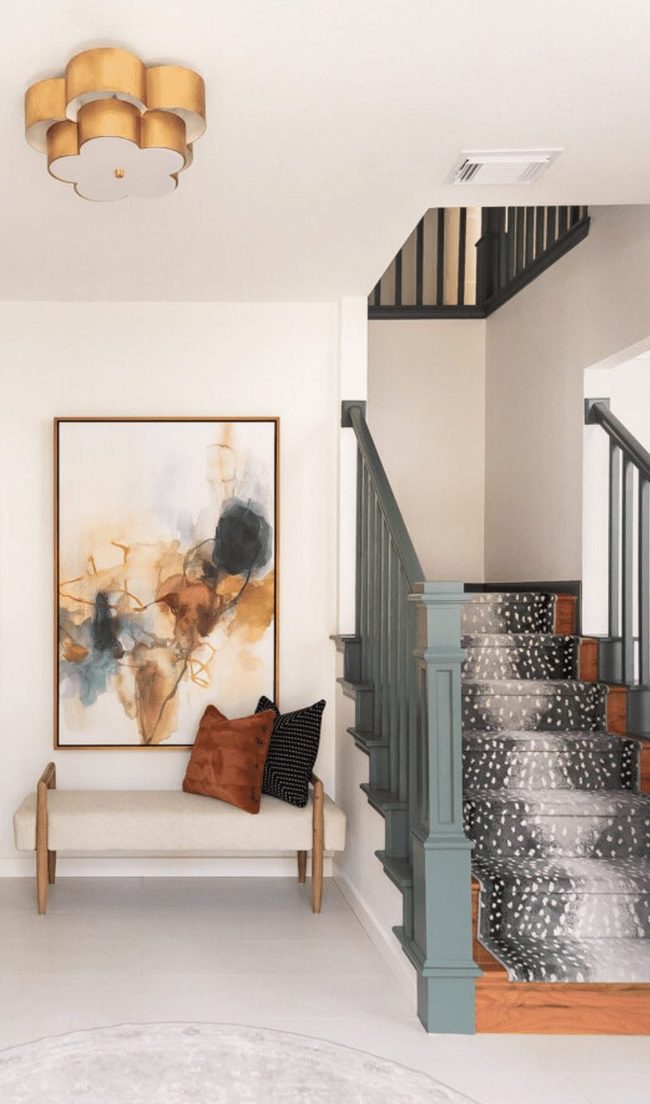 Gray Fur Staircase Anchor