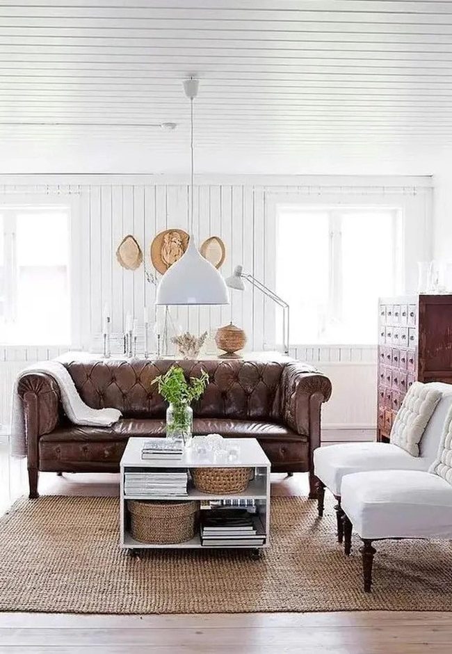 White Walls, Brown Leather Statement