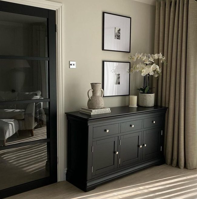 Black Sideboard Neutral Design Statement