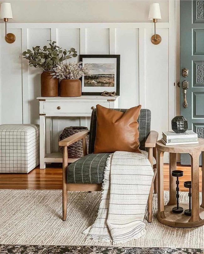 Clean Lines Gray Entry