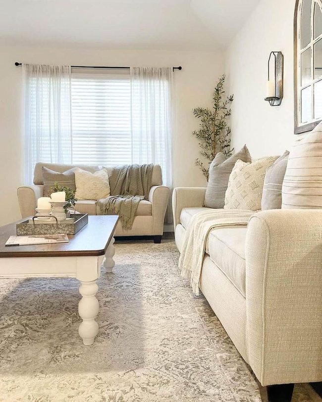 Off-White Seating With Grey French Patterns