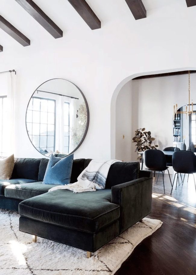 Large Mirror Expands Small Spaces
