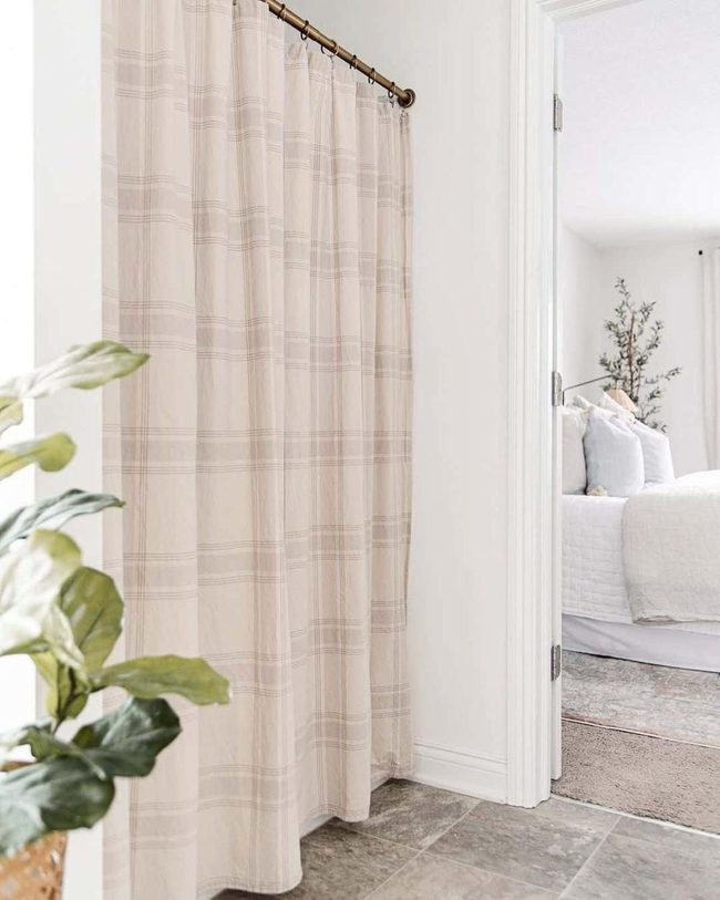 Taupe Plaid Bathroom Statement