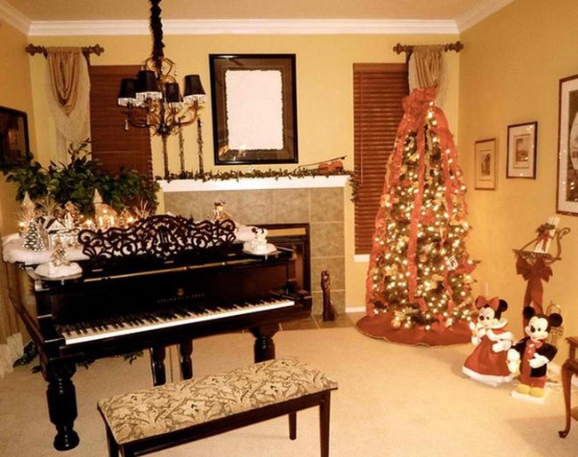 Evergreen Lights Transform Living Spaces