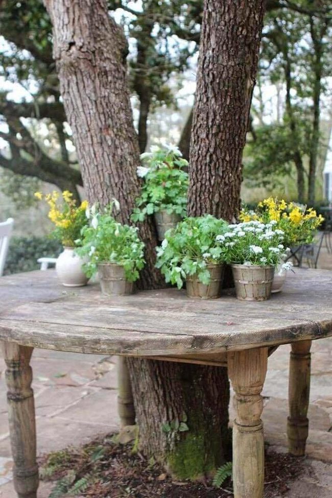 Reclaimed Round Table Garden Workspace