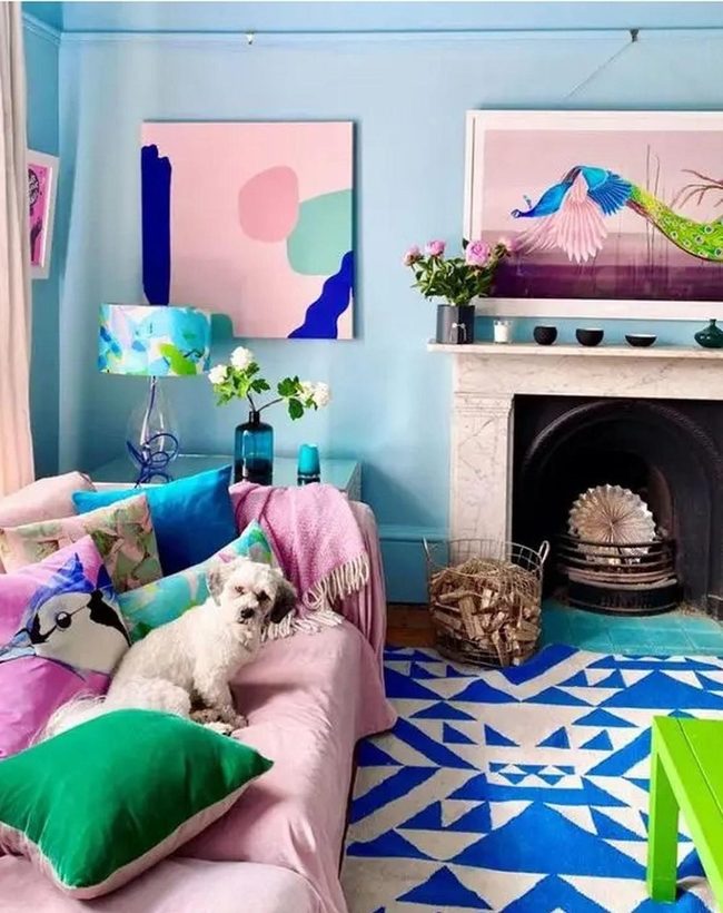 Blue Walls Meet Geometric Wonder