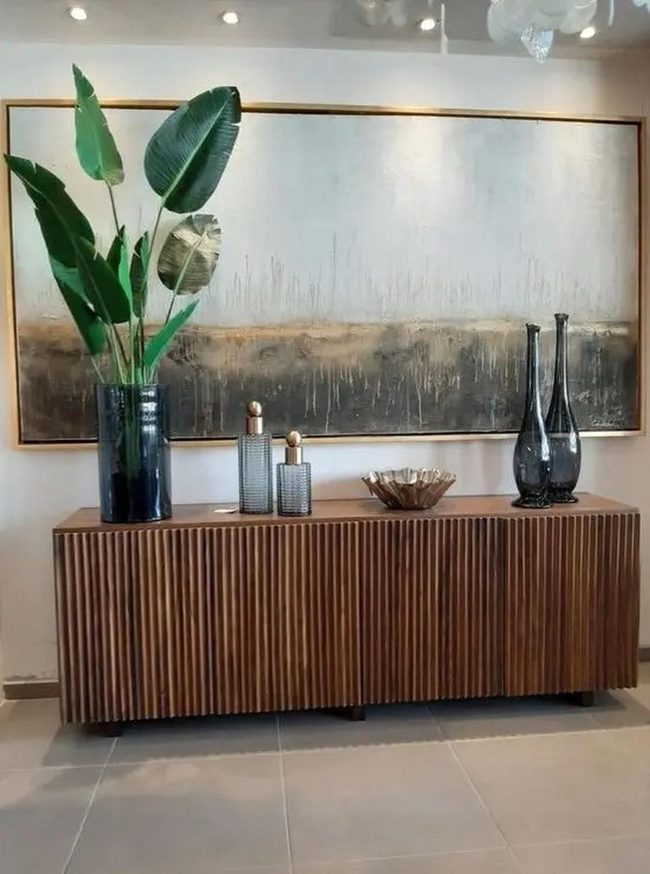 Natural Wood Slats Meet Metallic Shine