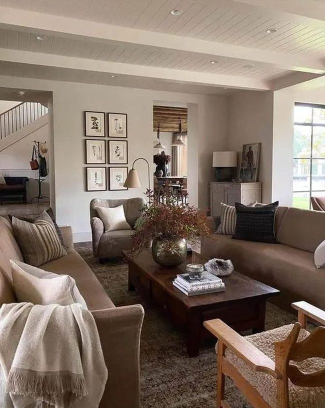 Neutral Tones, Natural Light, Lived-In