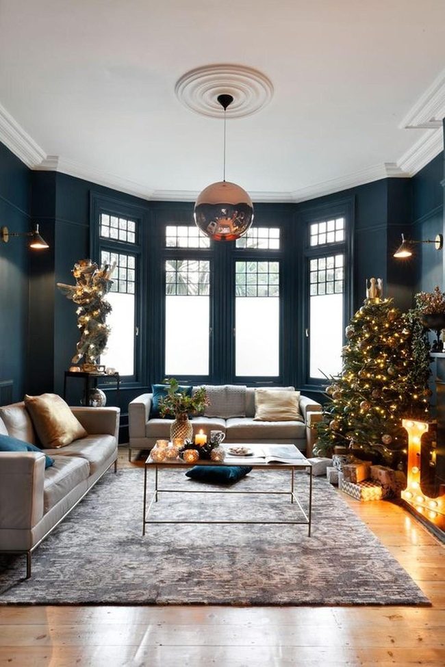 Navy Walls, Silver Light, Golden Christmas Glow