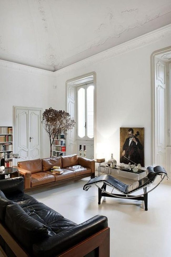White Ceilings, Black Leather Comfort